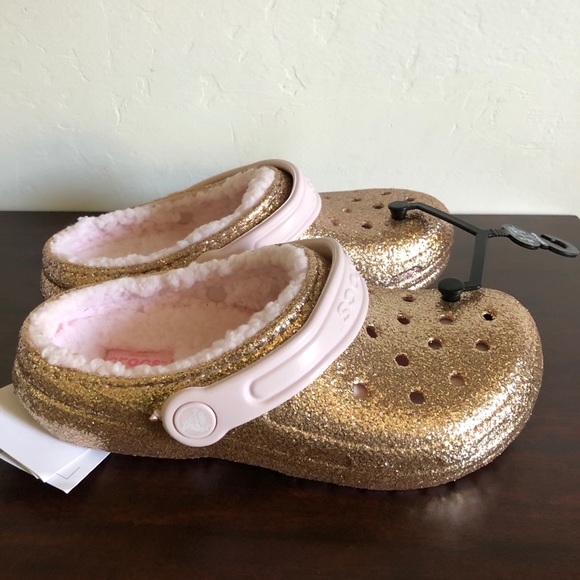 glitter fur crocs